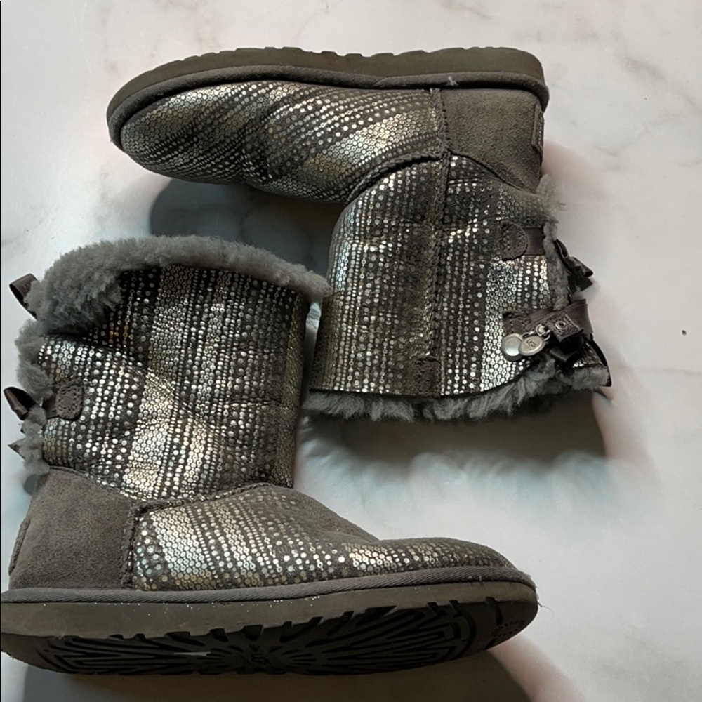Ugg Bailey Bow Bling Boot Size 6 Silver